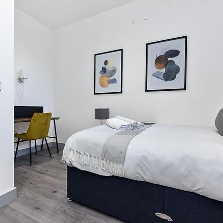 Lovely 2 Bedroom Apartment In Greater London Exteriör bild