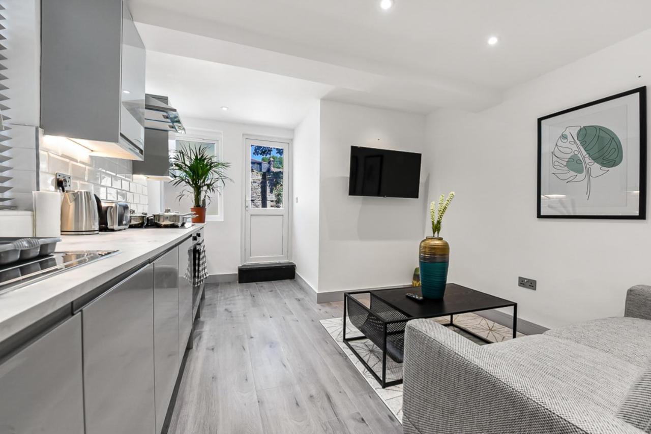 Lovely 2 Bedroom Apartment In Greater London Exteriör bild